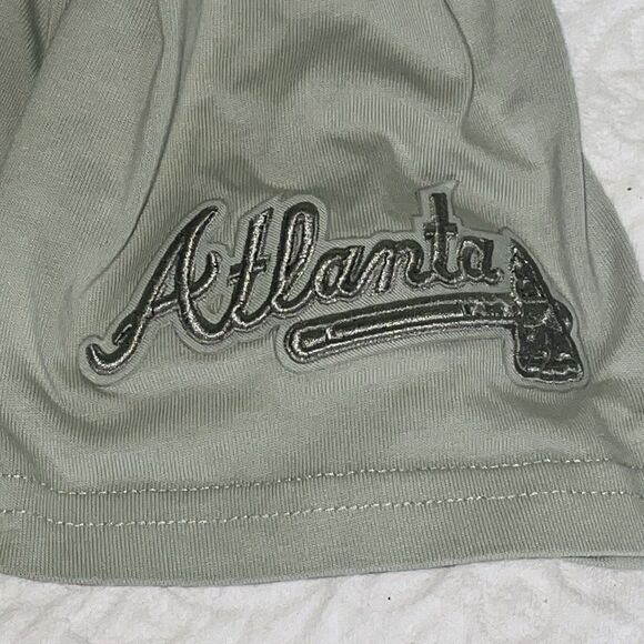 Pro Standard Atlanta Braves Green Short Sleeved Hoodie Size S - Picture 3 of 14